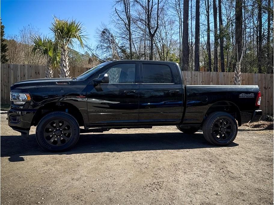RAM 2500 Big Horn 4x4 Crew Cab 6'4" Box 2020