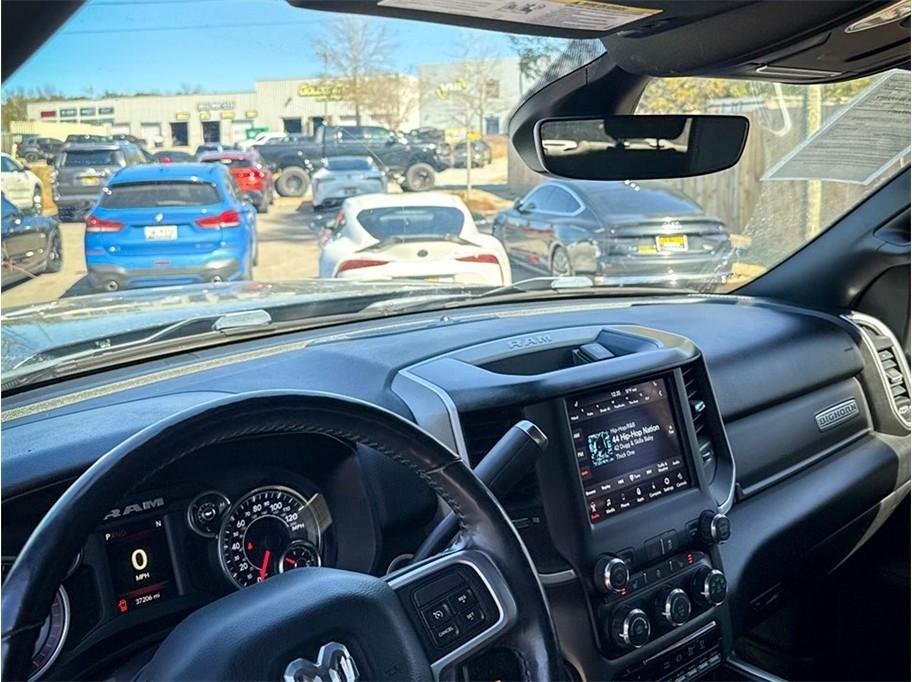 RAM 2500 Big Horn 4x4 Crew Cab 6'4" Box 2020