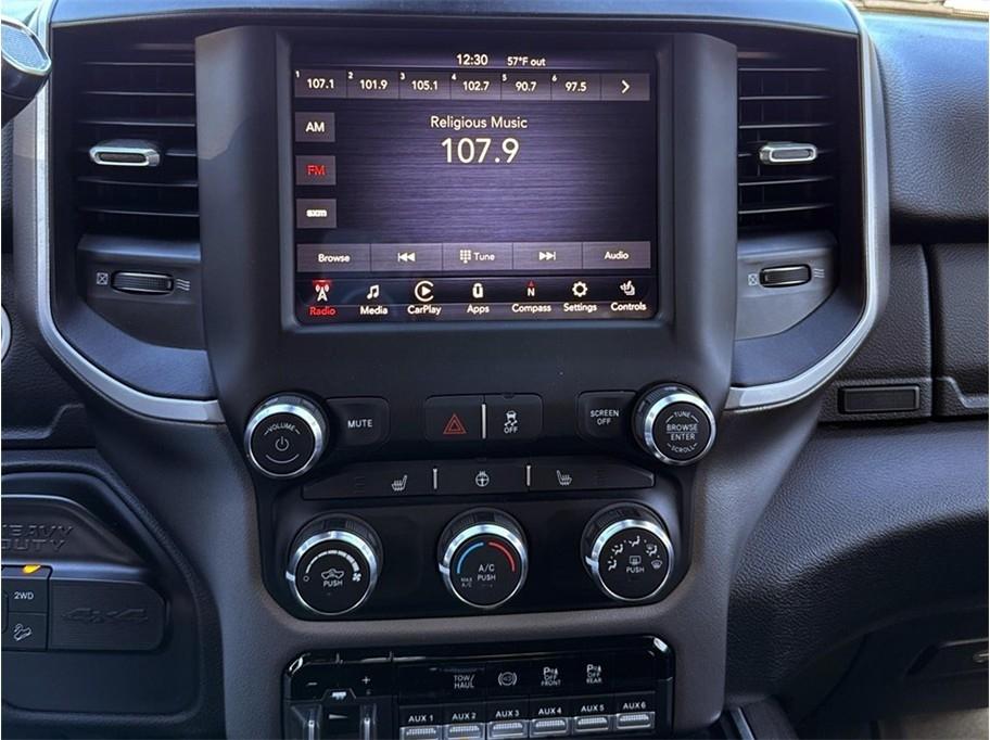 RAM 2500 Big Horn 4x4 Crew Cab 6'4" Box 2020