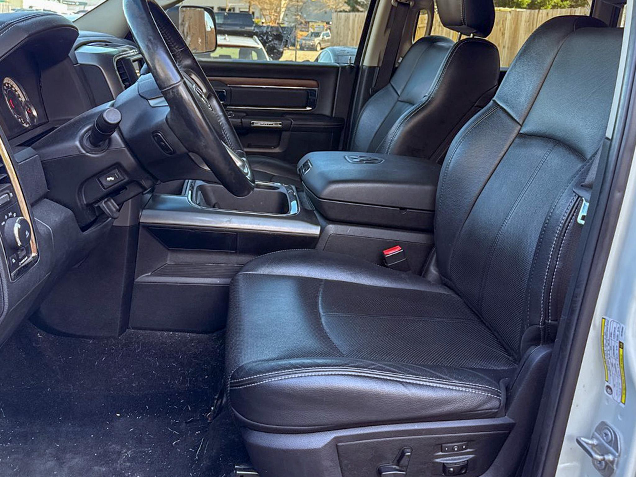 RAM 2500 Laramie 4x4 Crew Cab 6'4" Box 2018