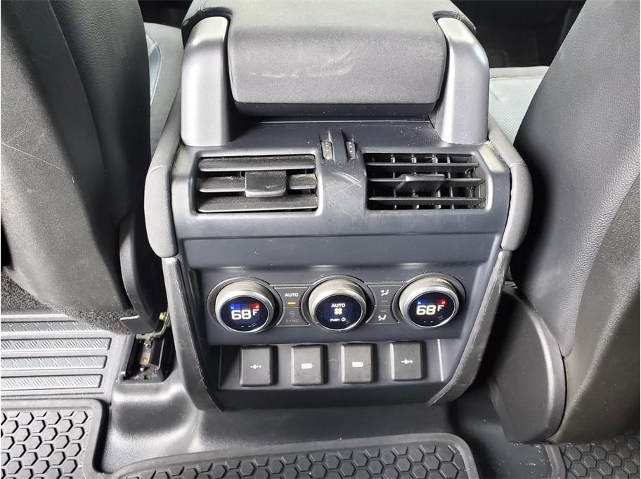 Land Rover Defender 110 SE AWD 2020