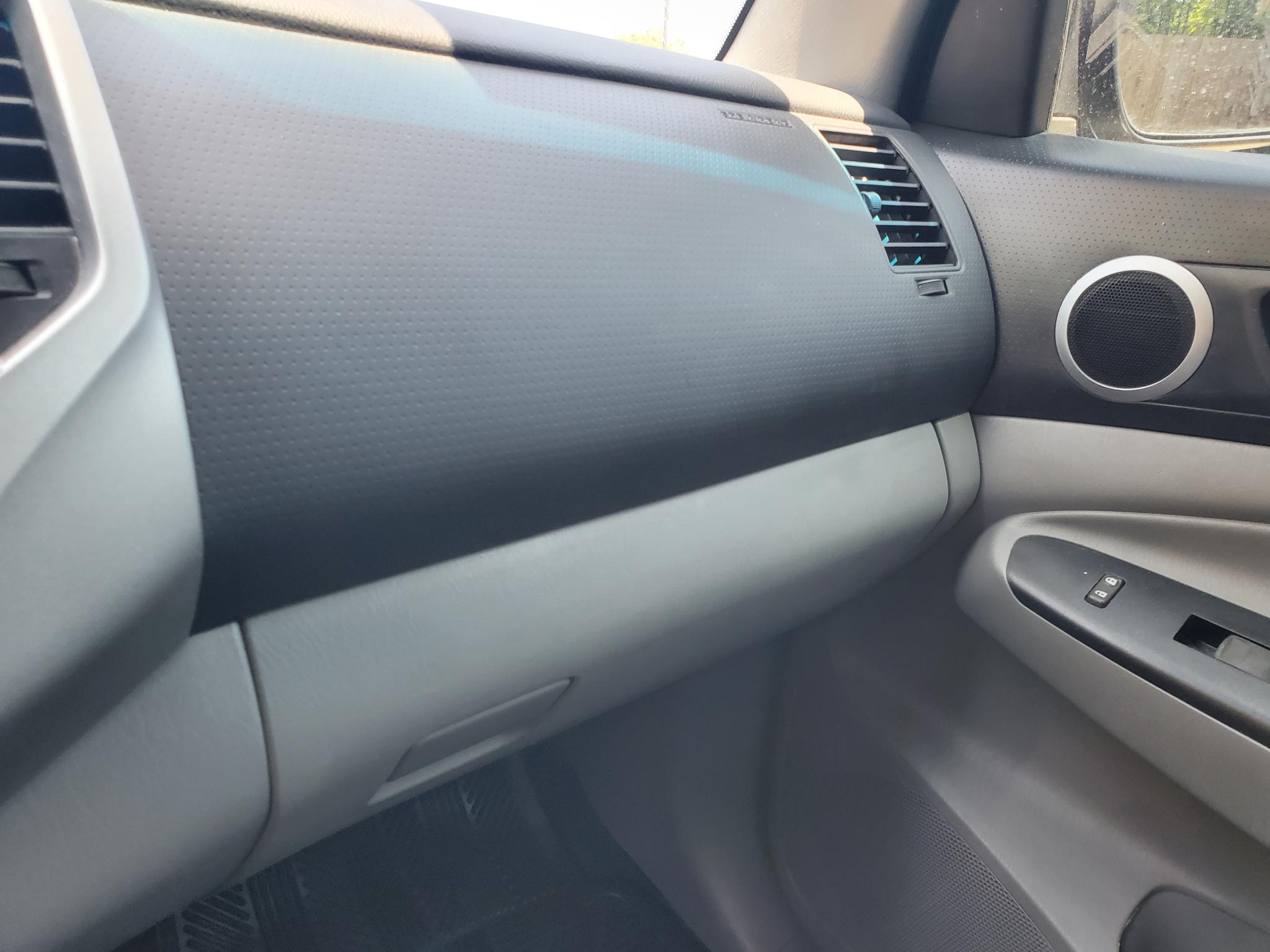 Toyota Tacoma 2WD Double Cab V6 AT PreRunner (Natl) 2015