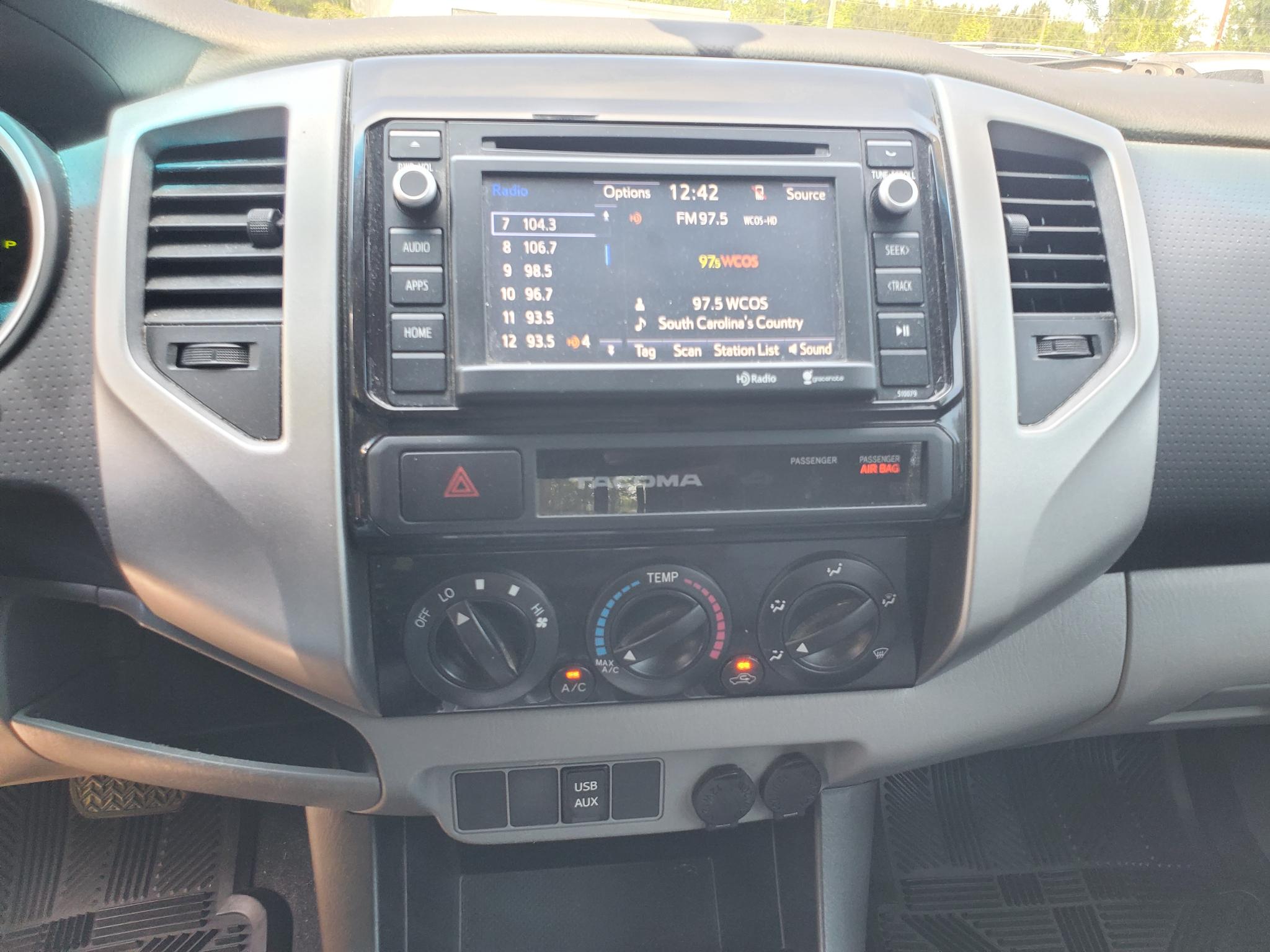 Toyota Tacoma 2WD Double Cab V6 AT PreRunner (Natl) 2015