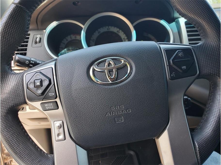 Toyota Tacoma  2015