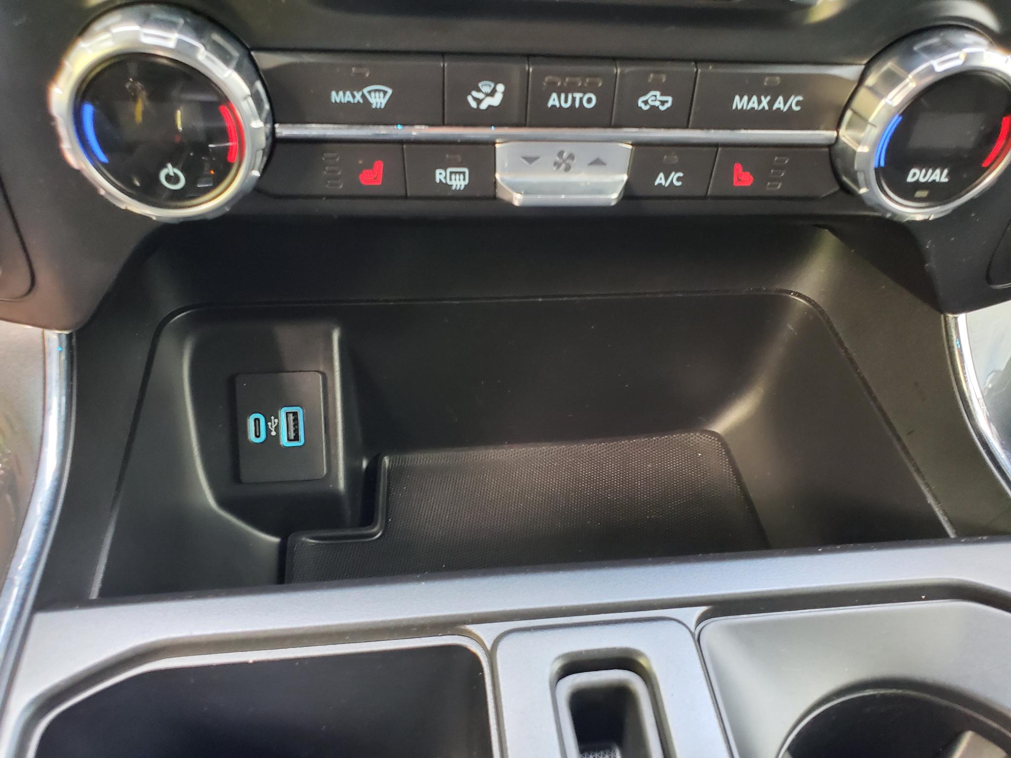 Ford F-150  2021
