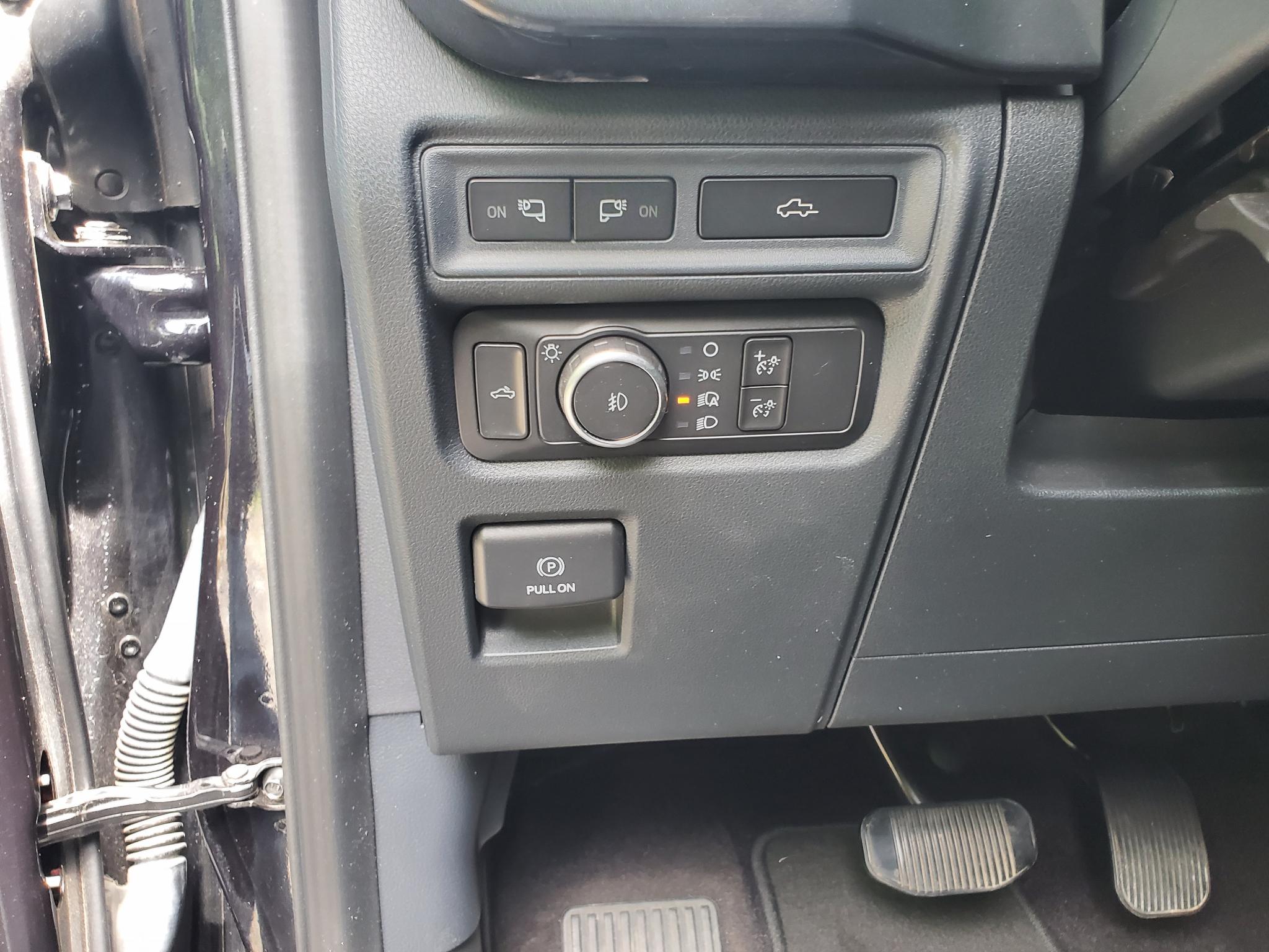 Ford F-150  2021