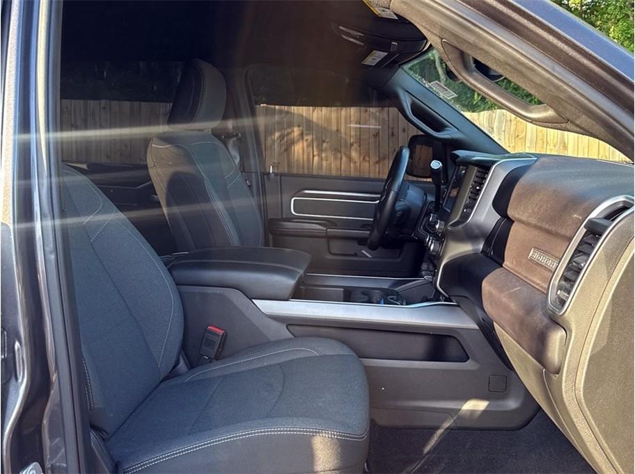 RAM 2500 Big Horn 4x4 Crew Cab 6'4" Box 2022