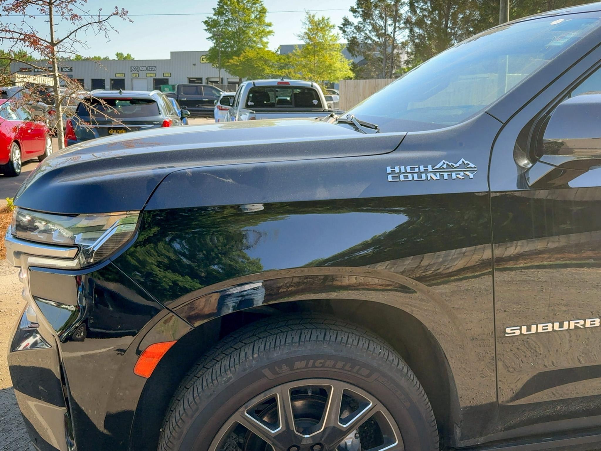 Chevrolet Suburban  2021