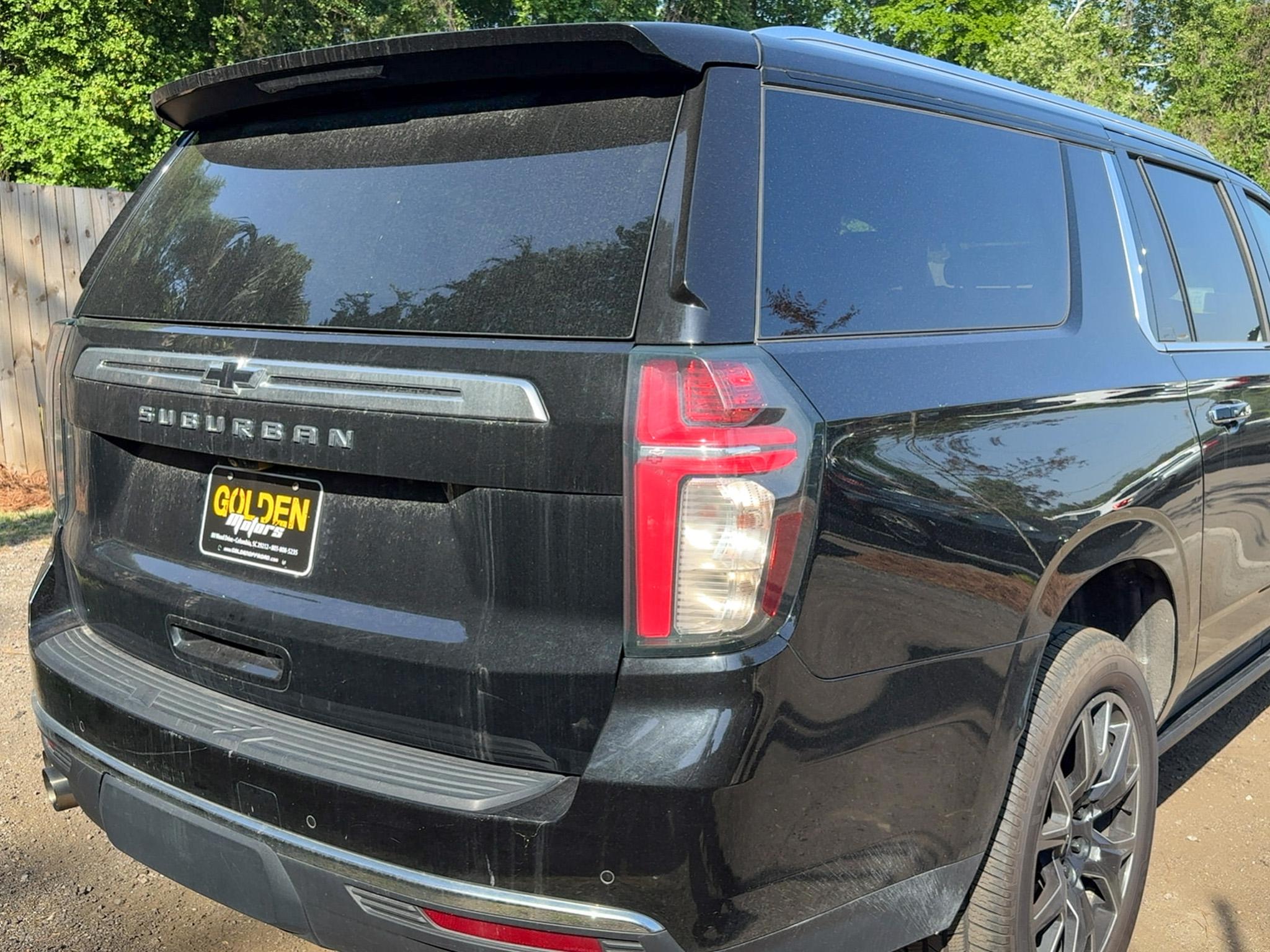 Chevrolet Suburban  2021