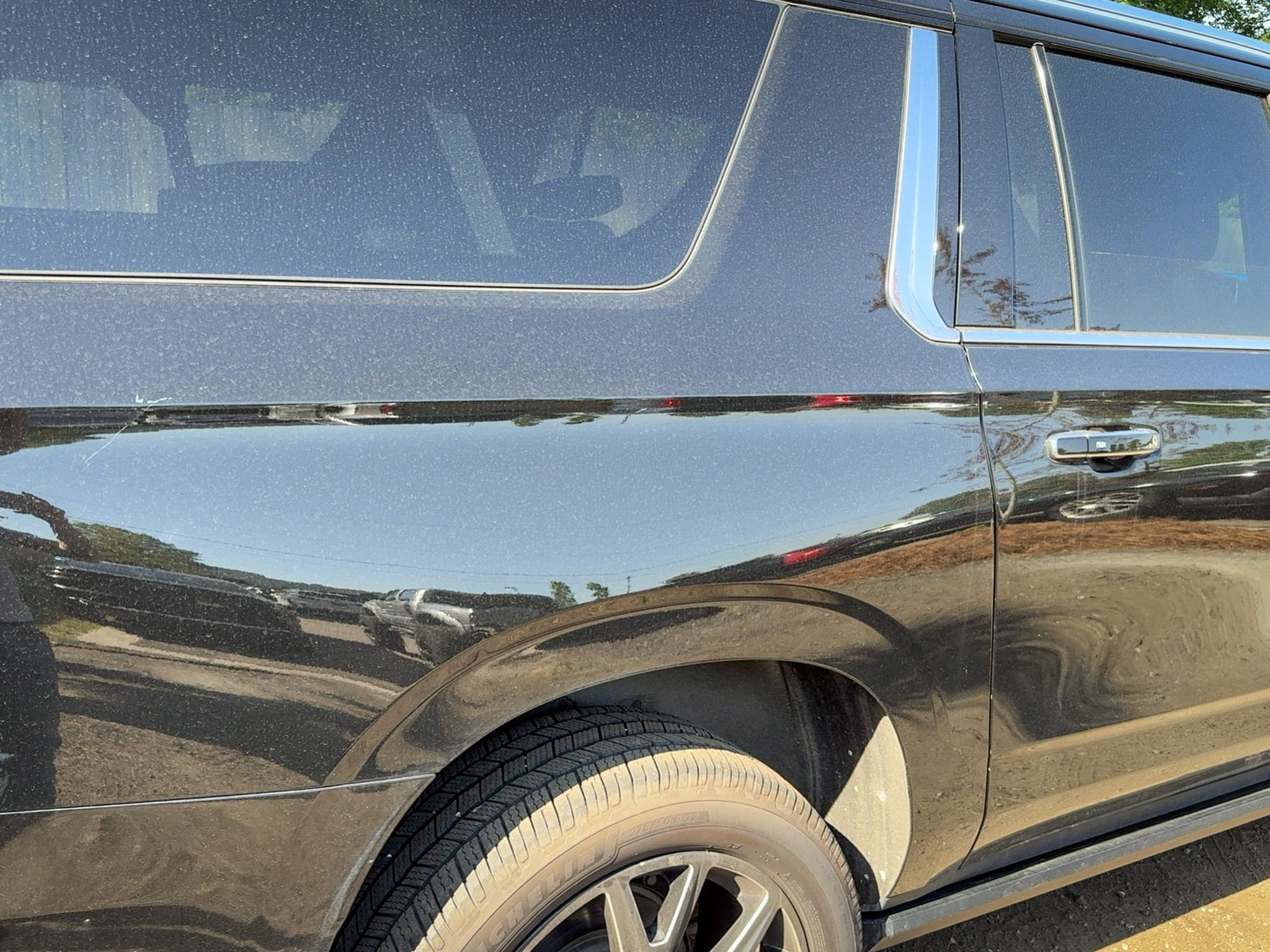 Chevrolet Suburban  2021