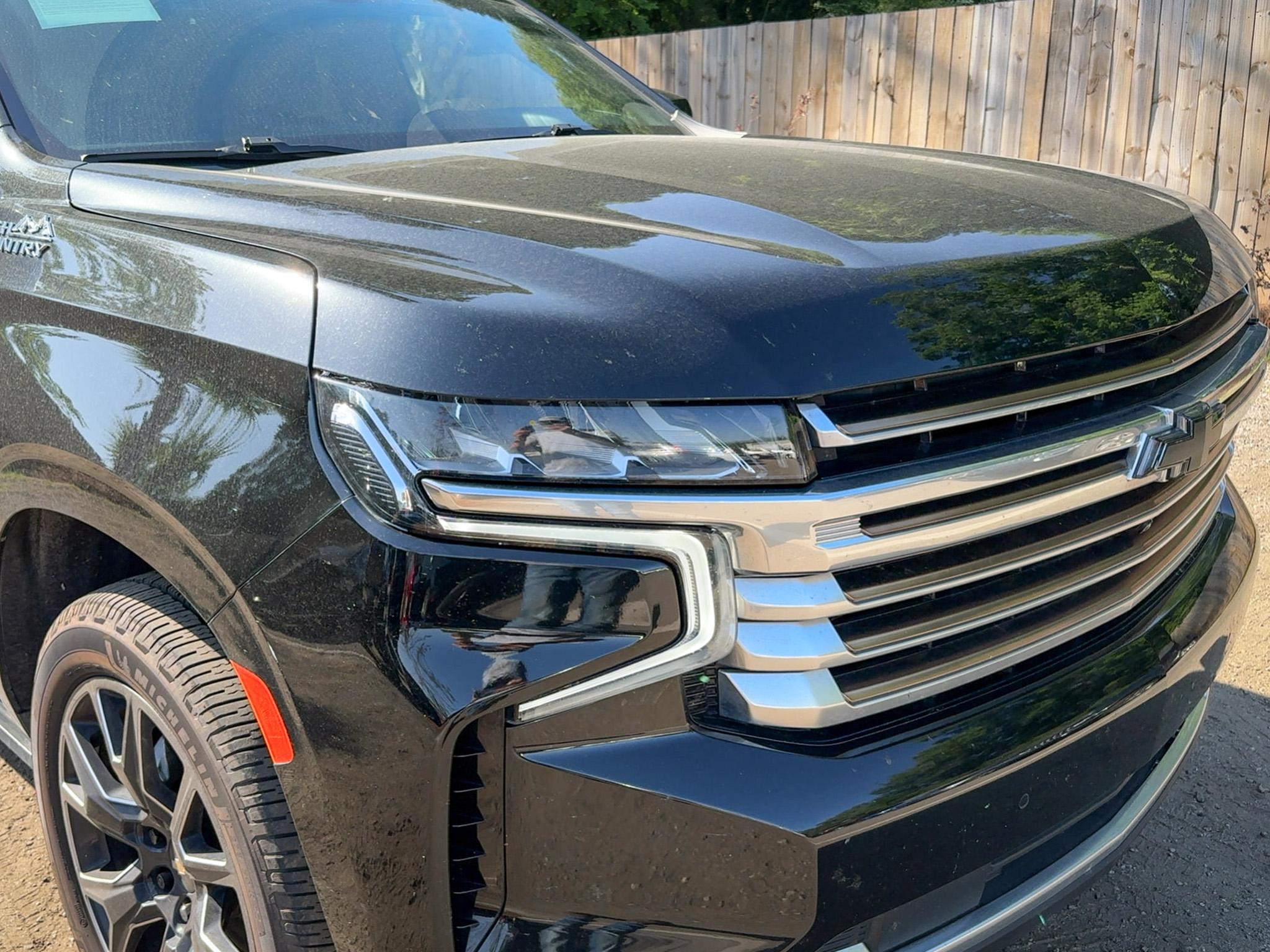 Chevrolet Suburban  2021