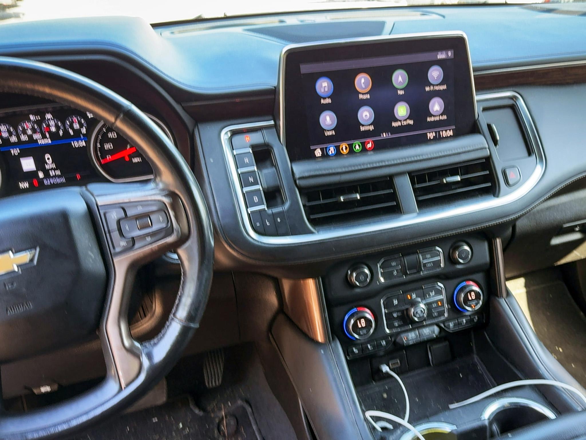 Chevrolet Suburban  2021