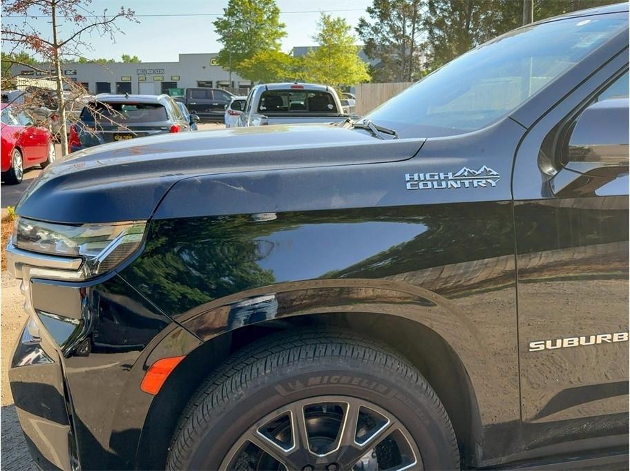 Chevrolet Suburban  2021