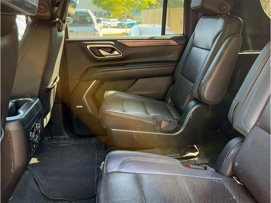 Chevrolet Suburban  2021
