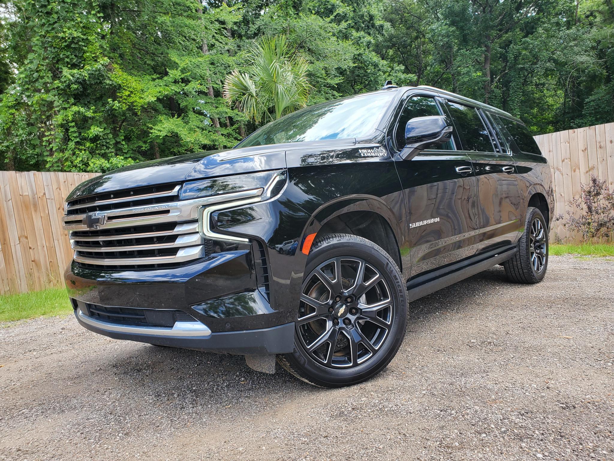 Chevrolet Suburban  2021