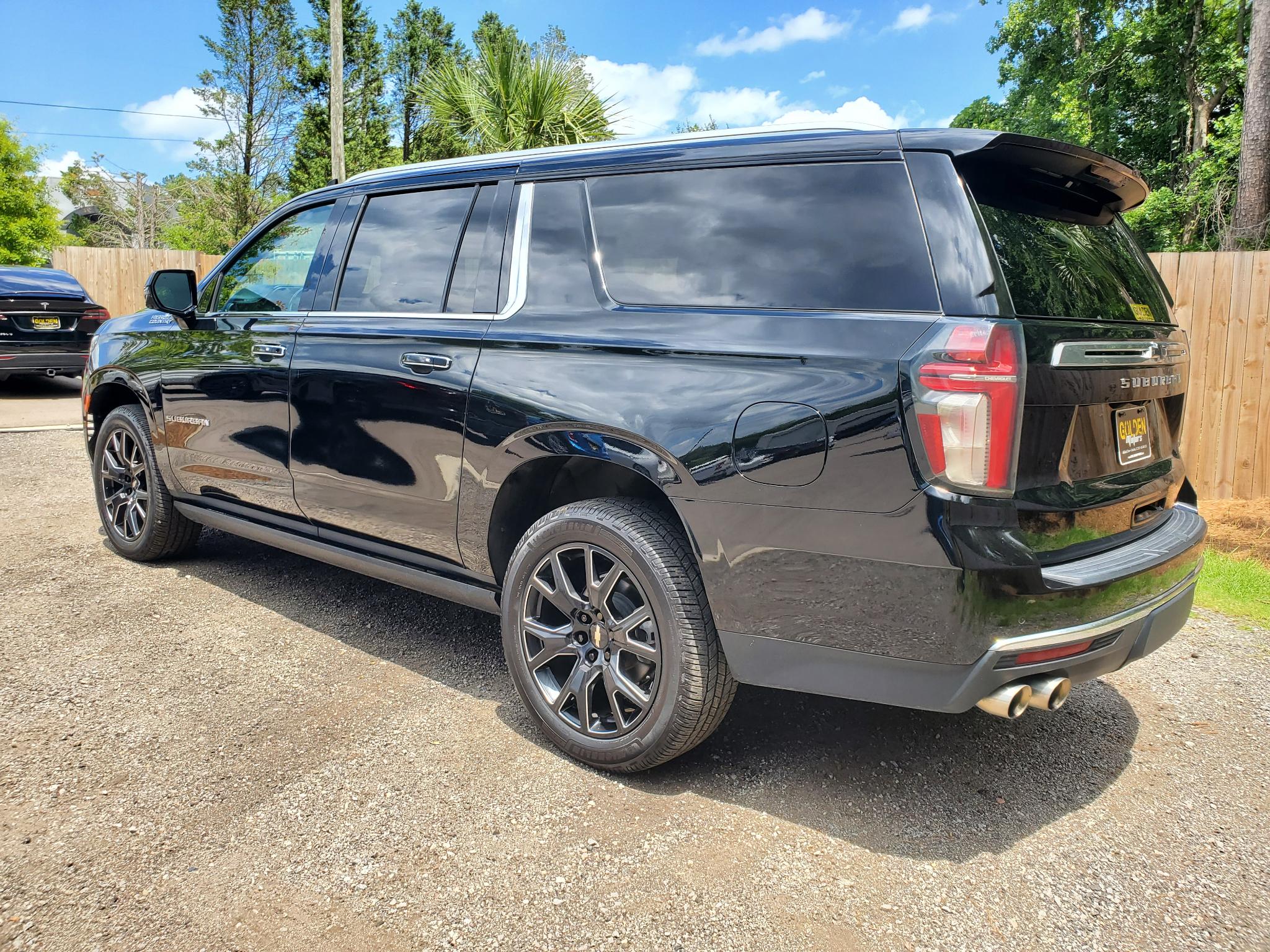 Chevrolet Suburban  2021