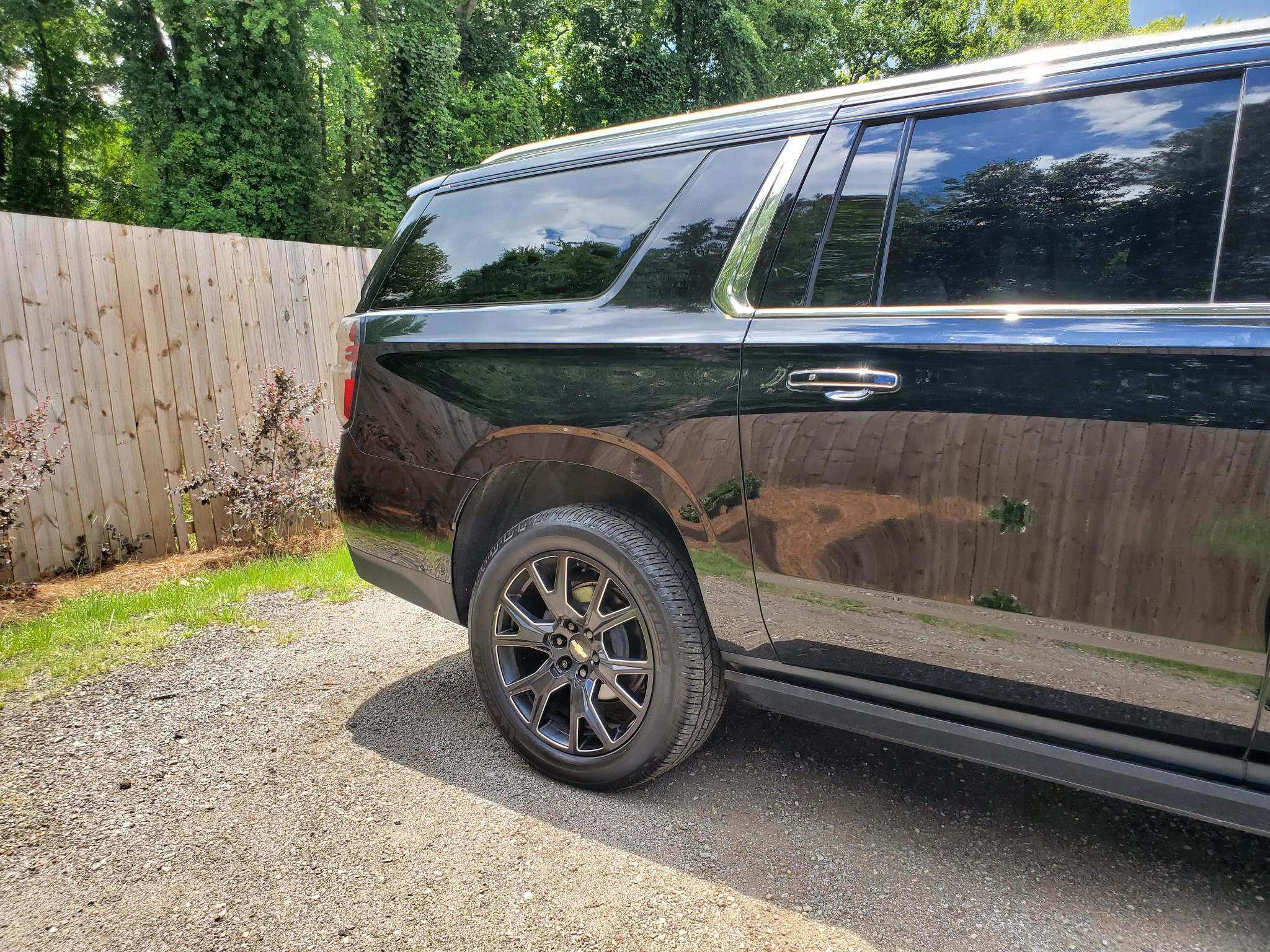 Chevrolet Suburban  2021