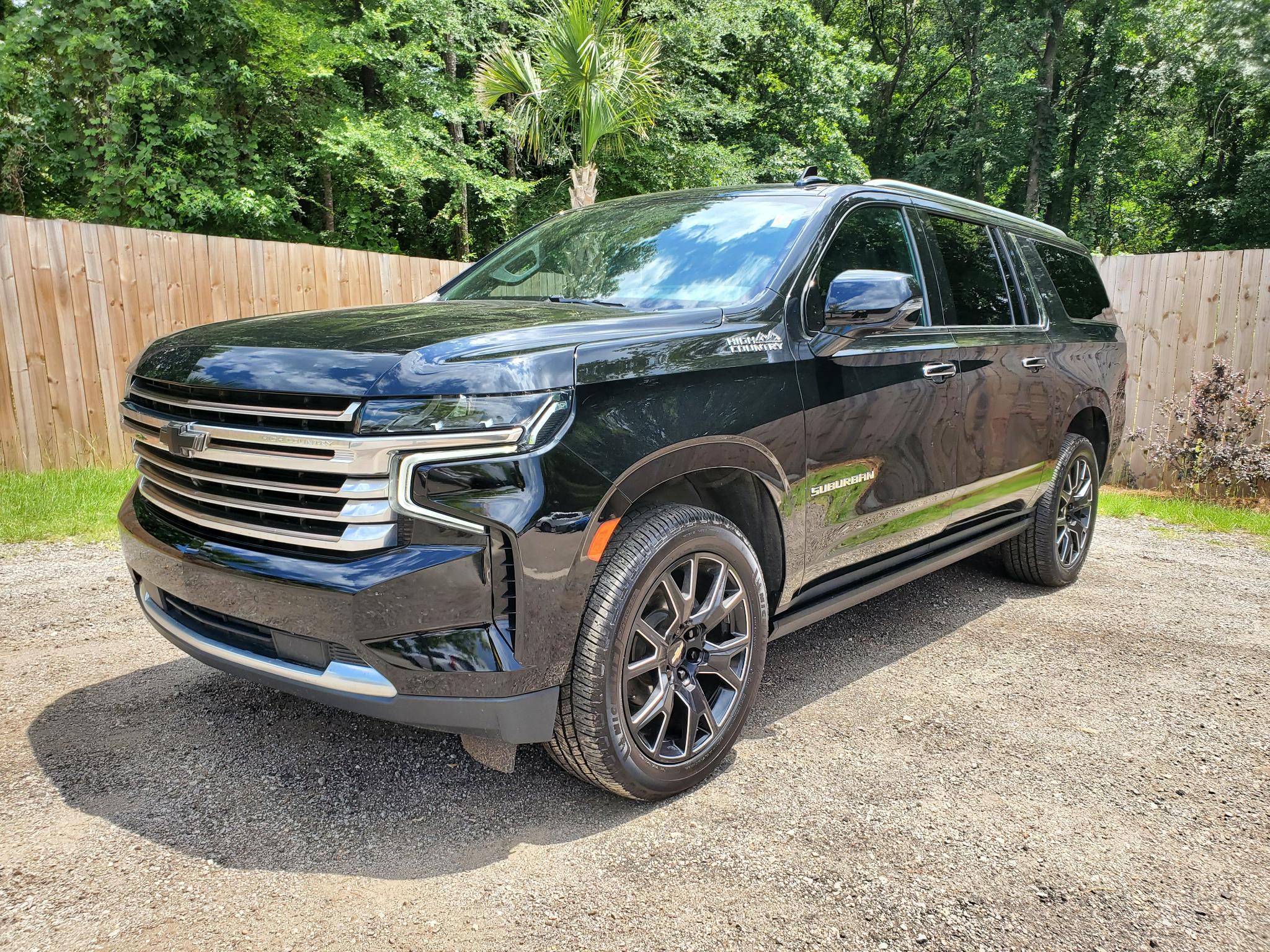 Chevrolet Suburban  2021