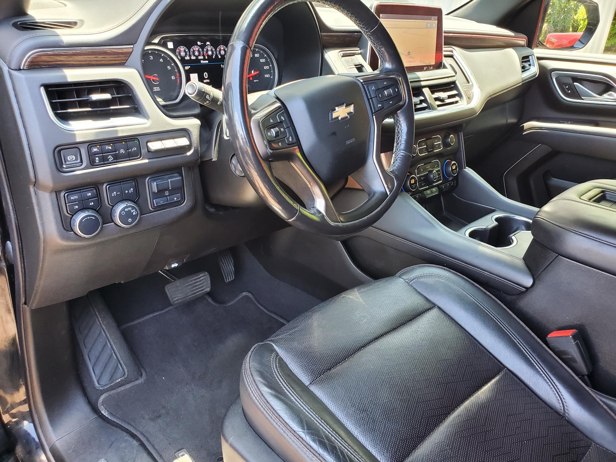 Chevrolet Suburban  2021