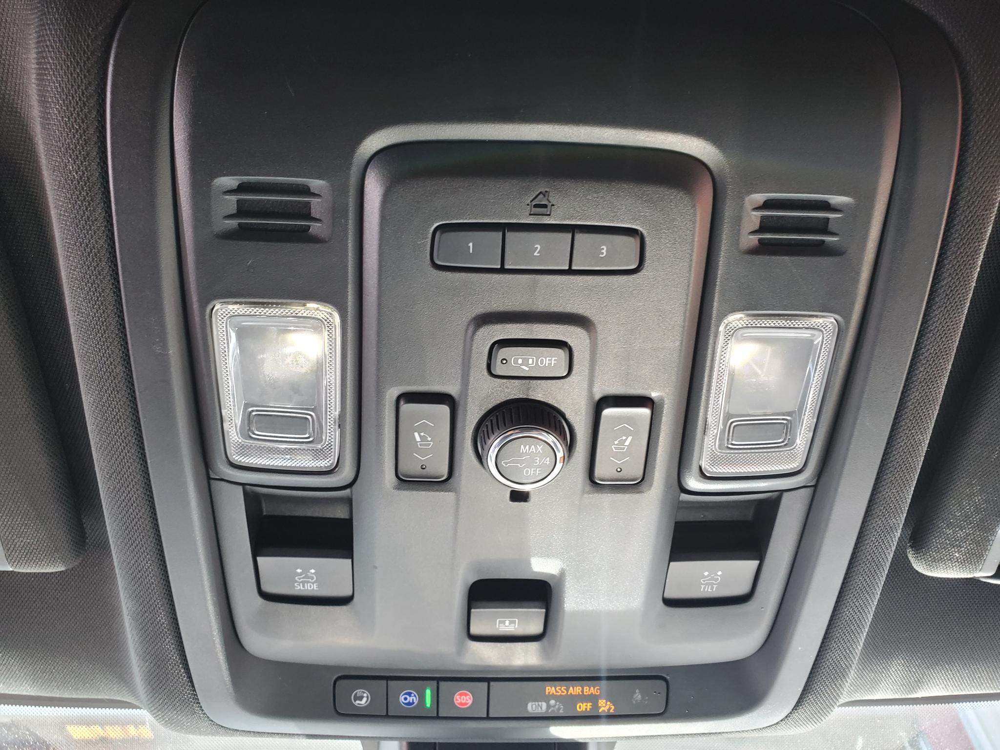 Chevrolet Suburban  2021