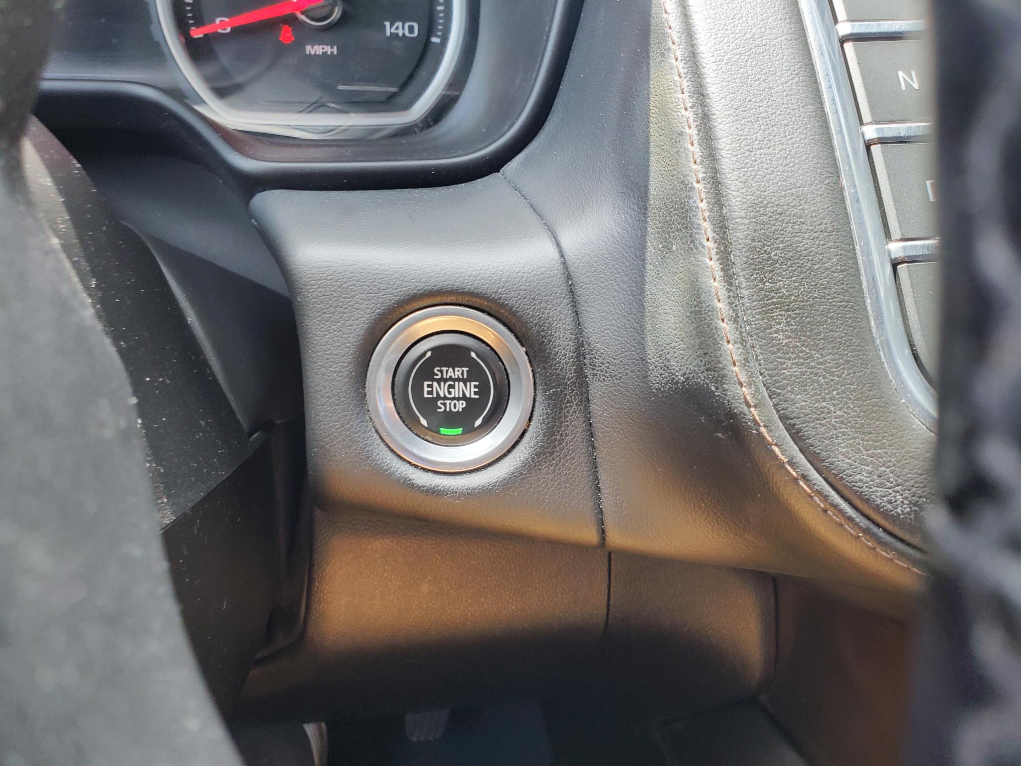 Chevrolet Suburban  2021