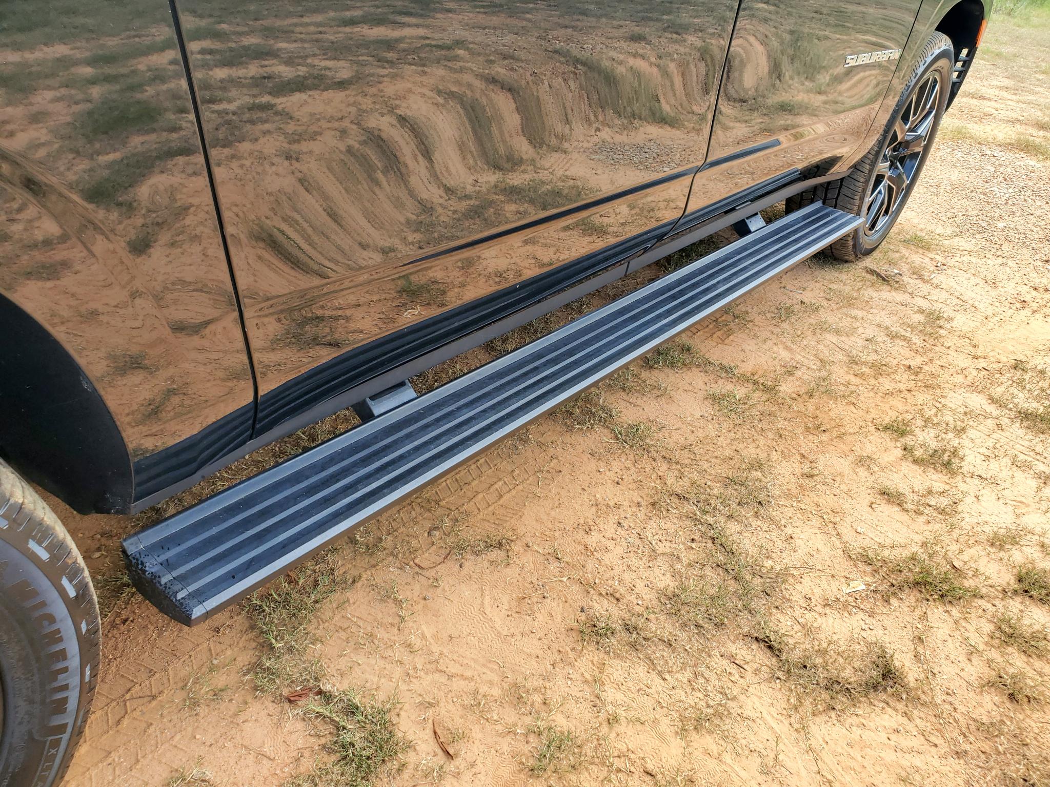 Chevrolet Suburban  2021