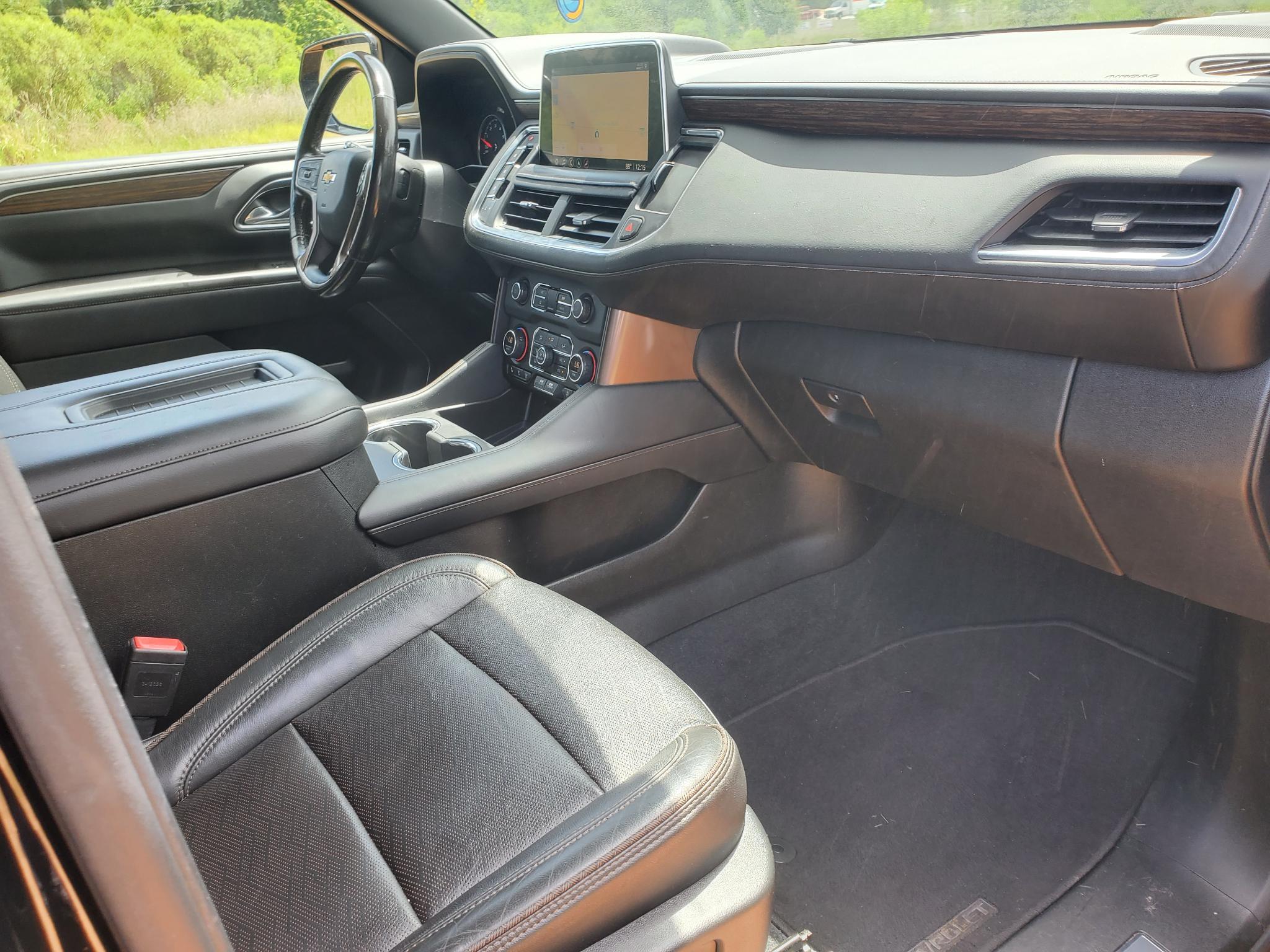 Chevrolet Suburban  2021