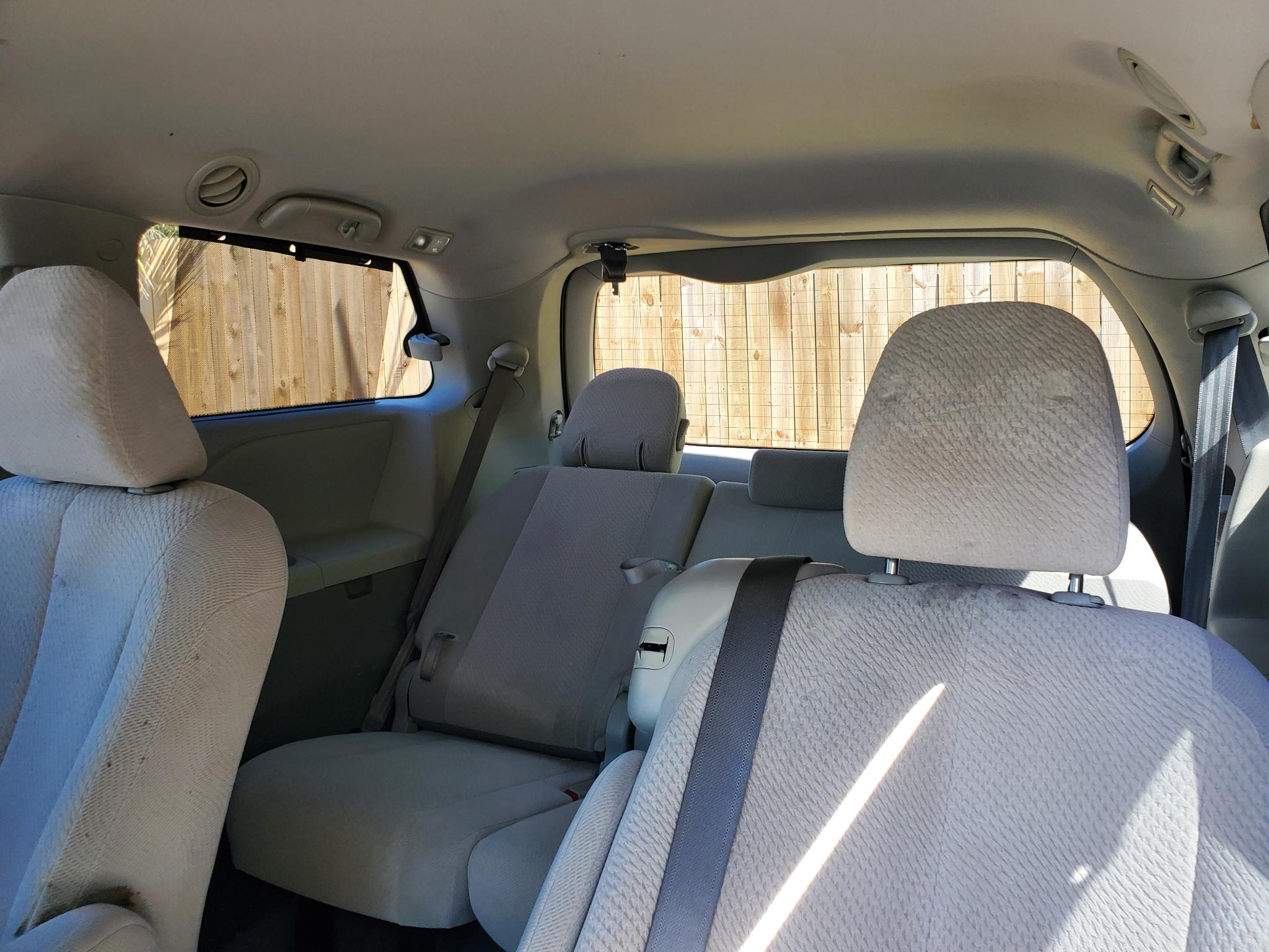 Toyota Sienna 5dr 7-Pass Van V6 LE AAS FWD (Natl) 2013