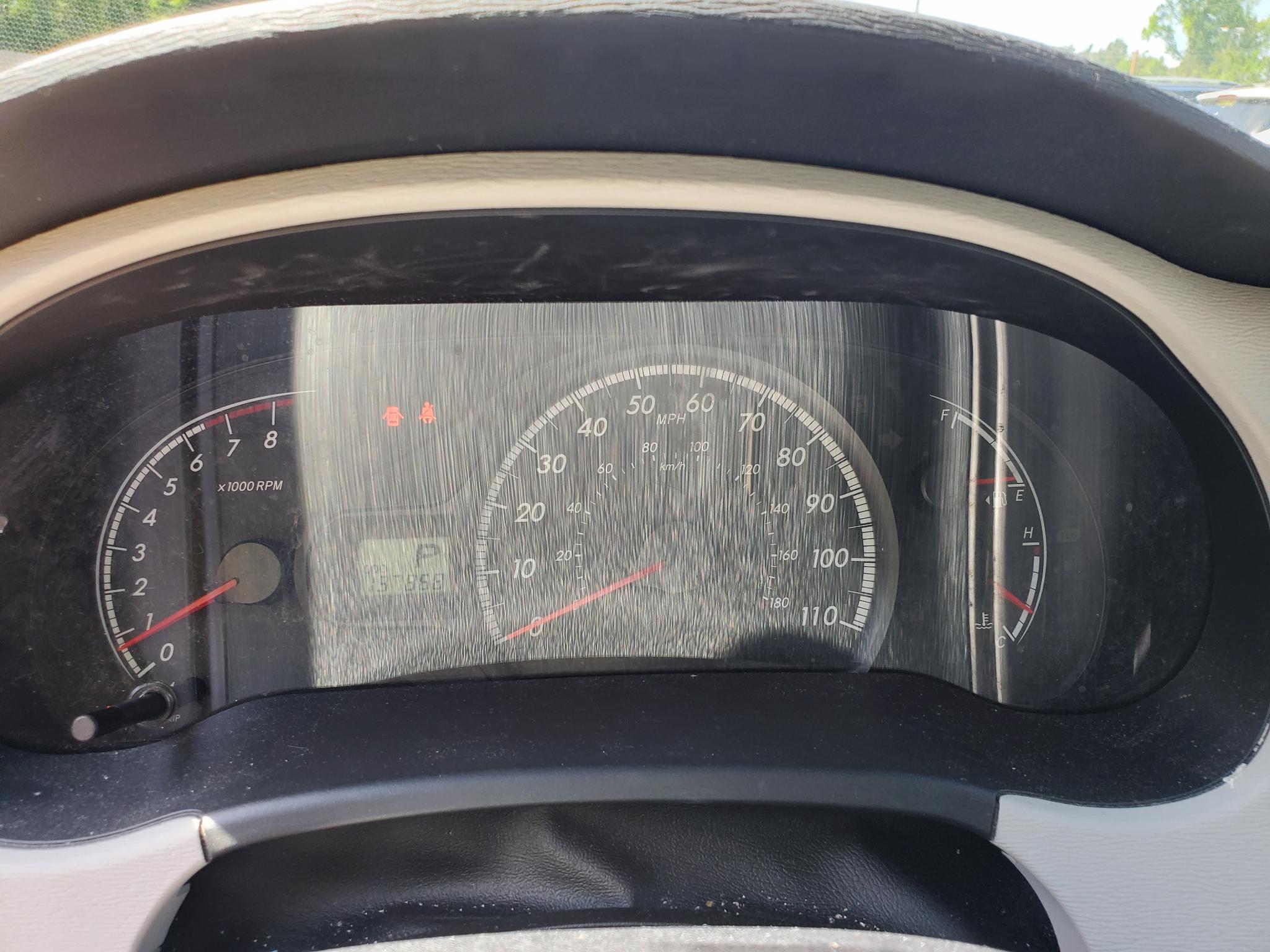 Toyota Sienna 5dr 7-Pass Van V6 LE AAS FWD (Natl) 2013