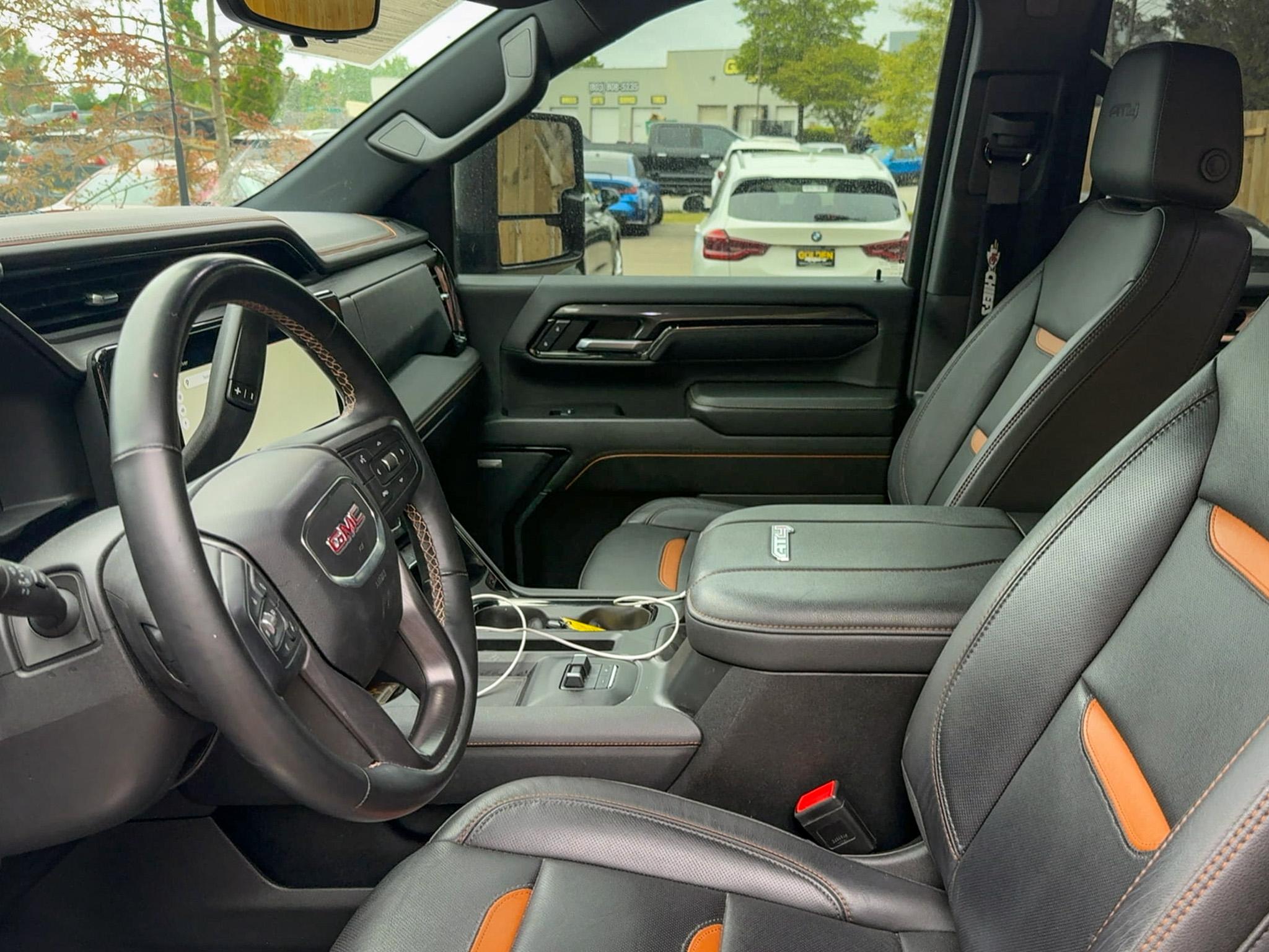 GMC Sierra 2500HD 4WD Crew Cab 159" AT4 2024