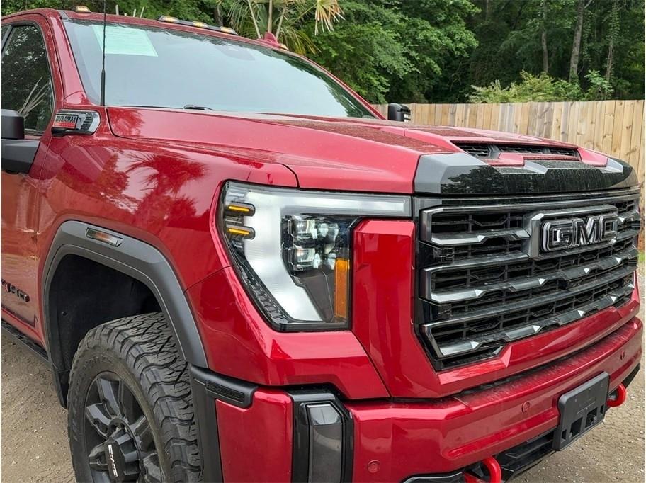 GMC Sierra 2500HD 4WD Crew Cab 159" AT4 2024