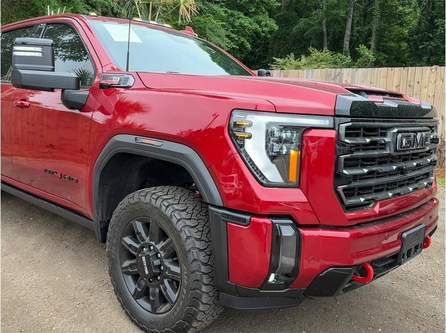 GMC Sierra 2500HD 4WD Crew Cab 159" AT4 2024