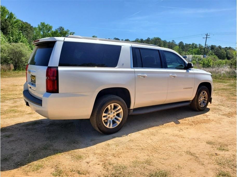 Chevrolet Suburban 2WD 4dr 1500 LT 2017