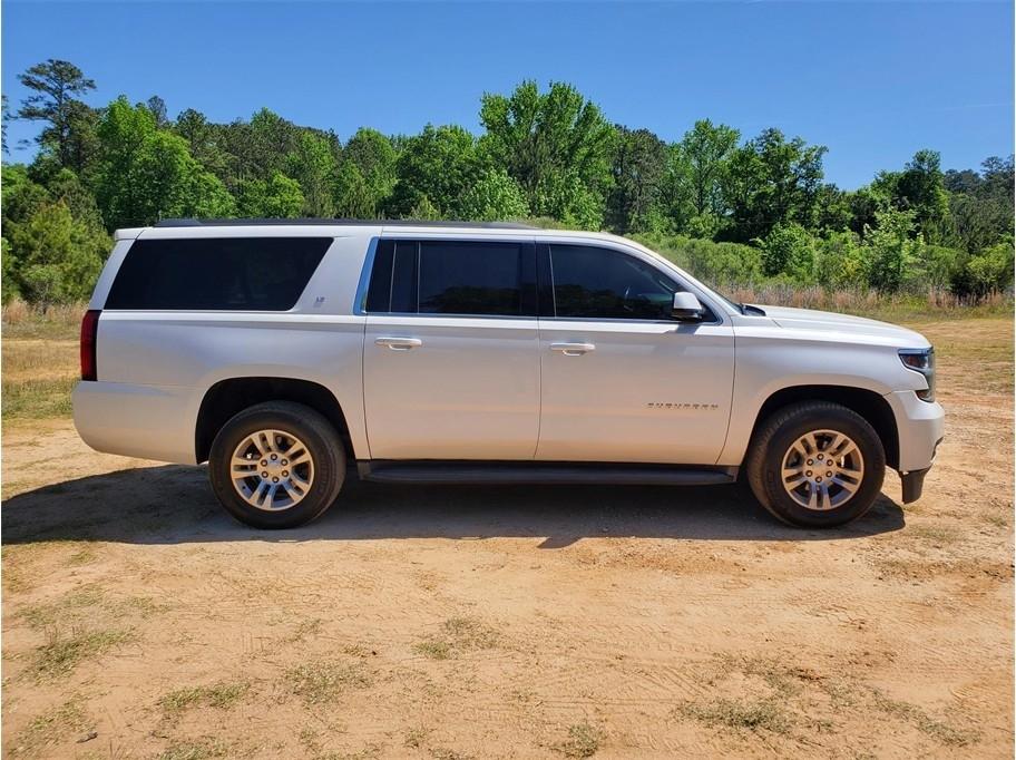 Chevrolet Suburban 2WD 4dr 1500 LT 2017