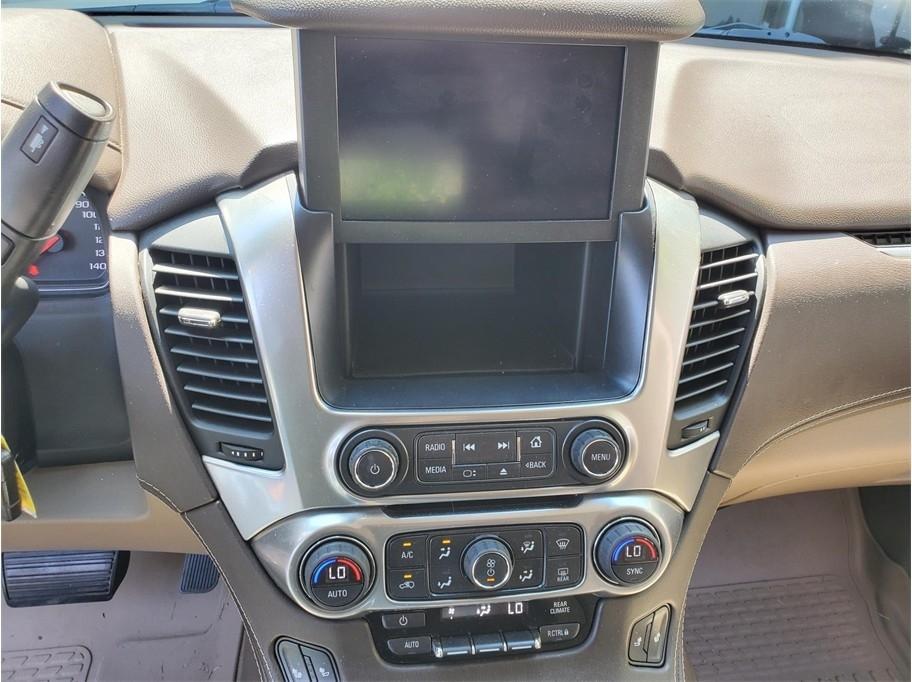 Chevrolet Suburban 2WD 4dr 1500 LT 2017