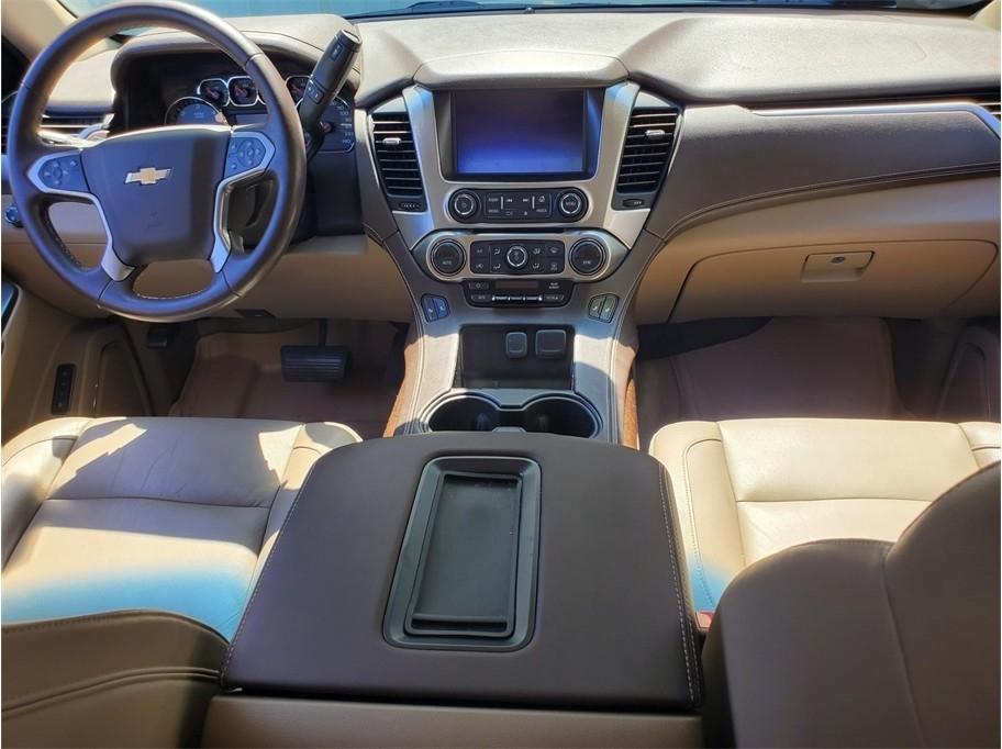 Chevrolet Suburban 2WD 4dr 1500 LT 2017