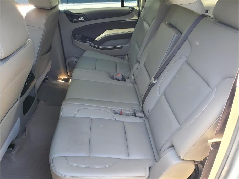 Chevrolet Suburban 2WD 4dr 1500 LT 2017