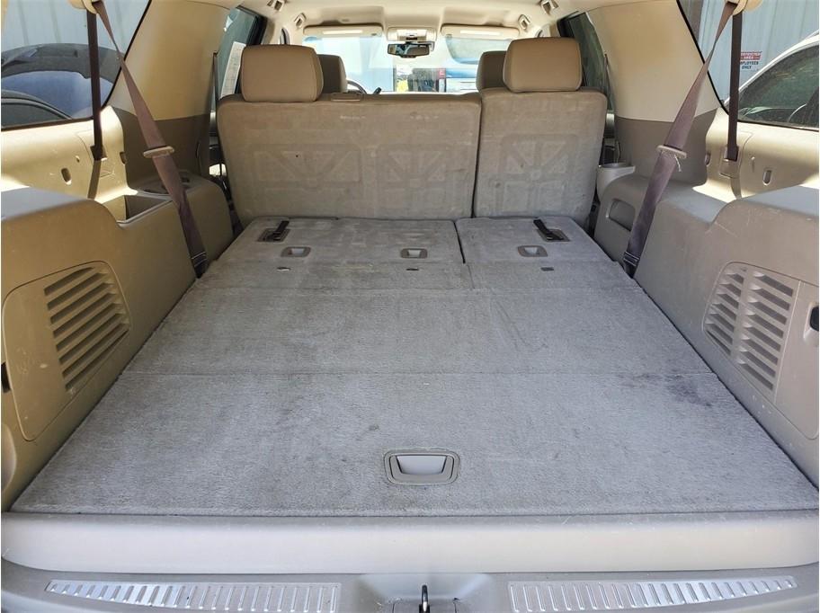 Chevrolet Suburban 2WD 4dr 1500 LT 2017