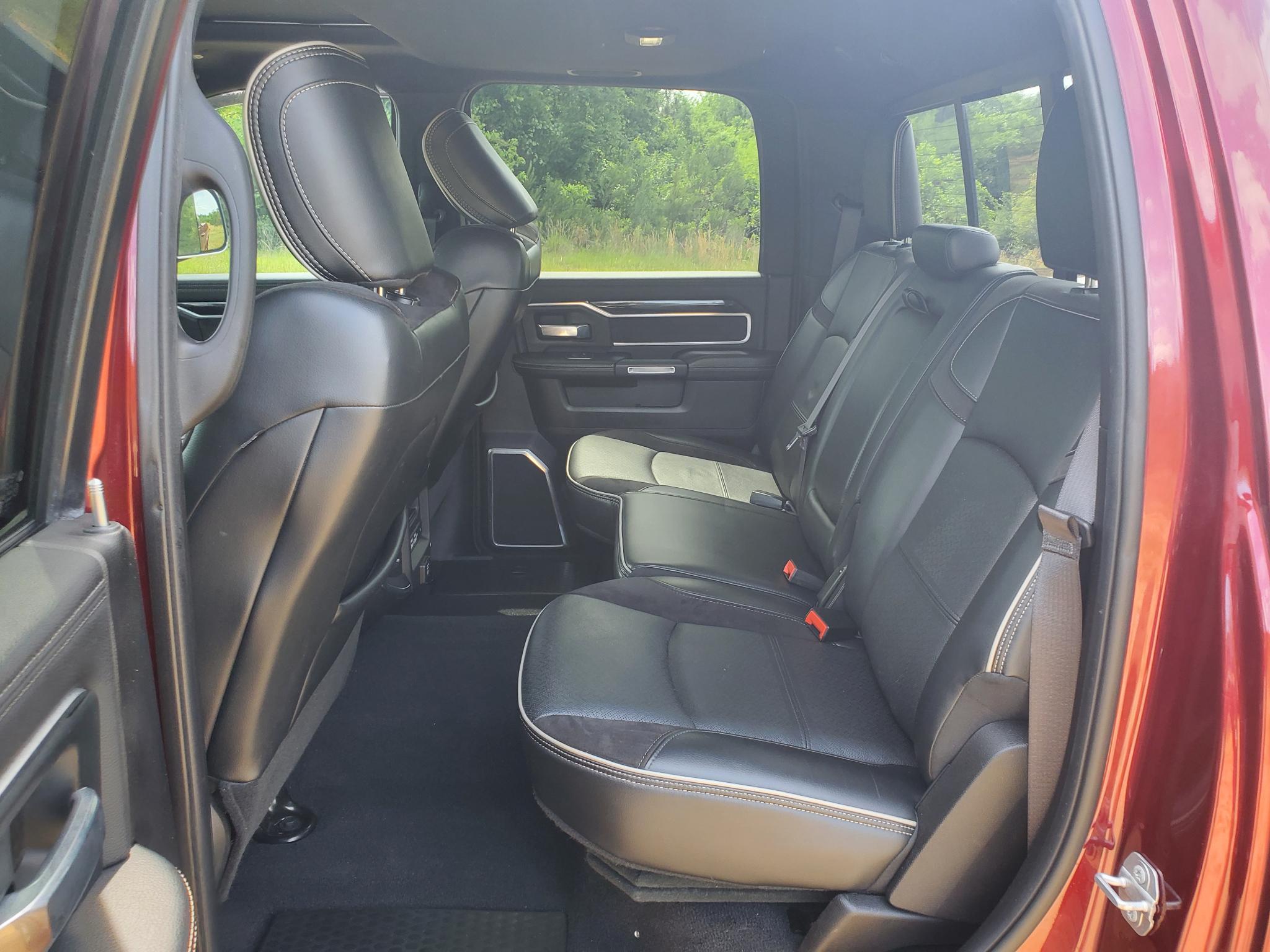 RAM 2500 Laramie 4x4 Crew Cab 6'4" Box 2019