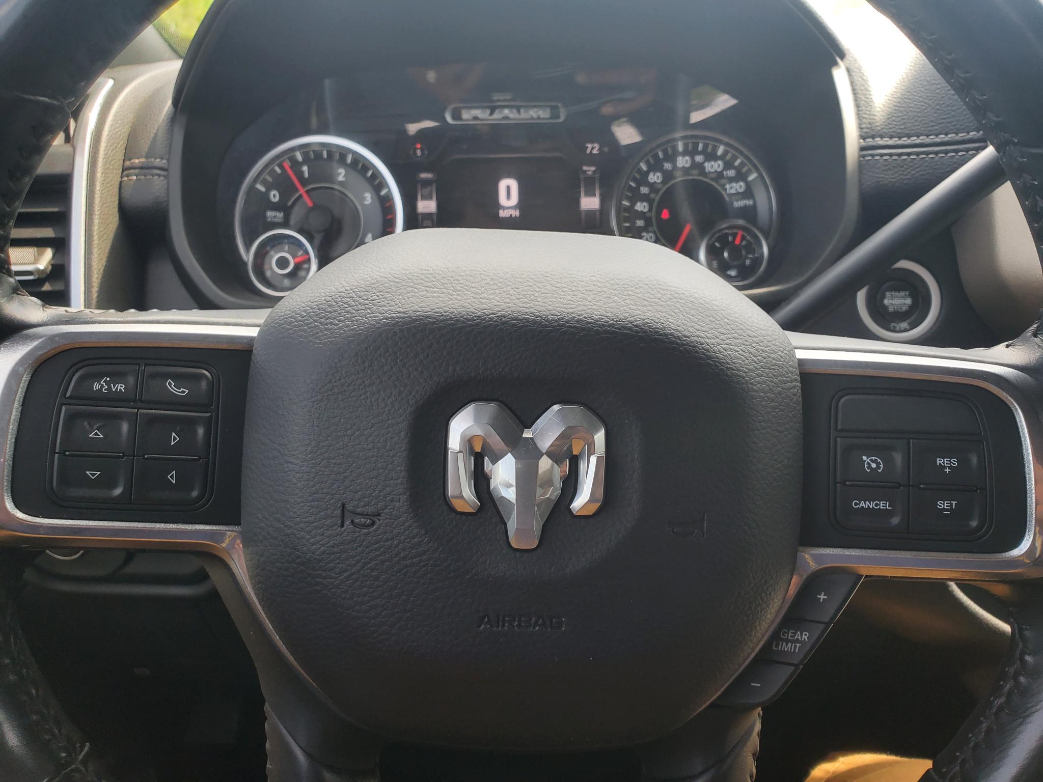 RAM 2500 Laramie 4x4 Crew Cab 6'4" Box 2019