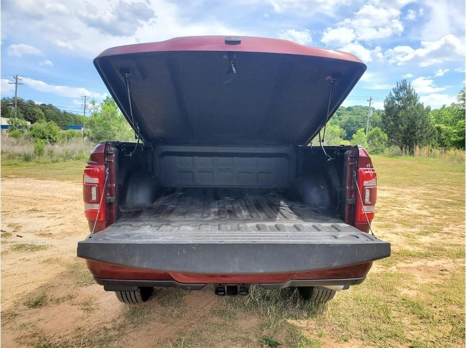 RAM 2500 Laramie 4x4 Crew Cab 6'4" Box 2019