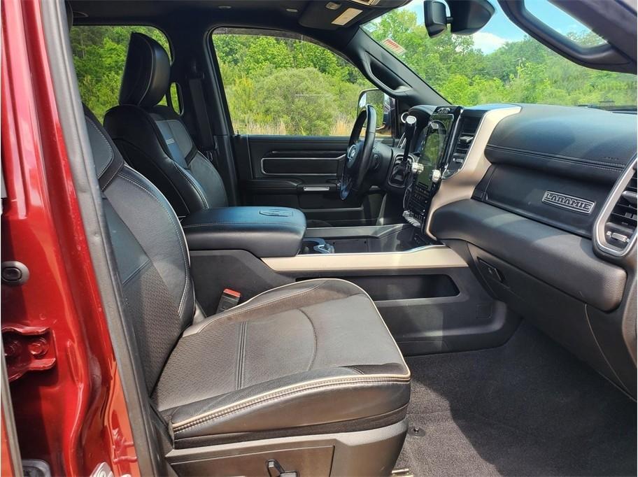 RAM 2500 Laramie 4x4 Crew Cab 6'4" Box 2019