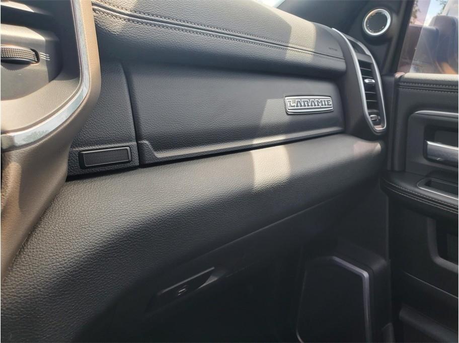 RAM 2500 Laramie 4x4 Crew Cab 6'4" Box 2019