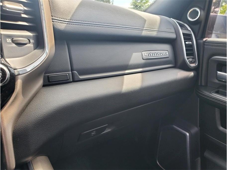RAM 2500 Laramie 4x4 Crew Cab 6'4" Box 2019