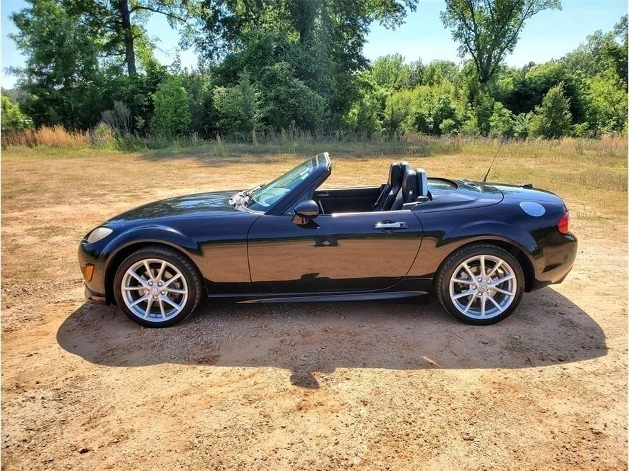 Mazda MX-5 Miata  2010