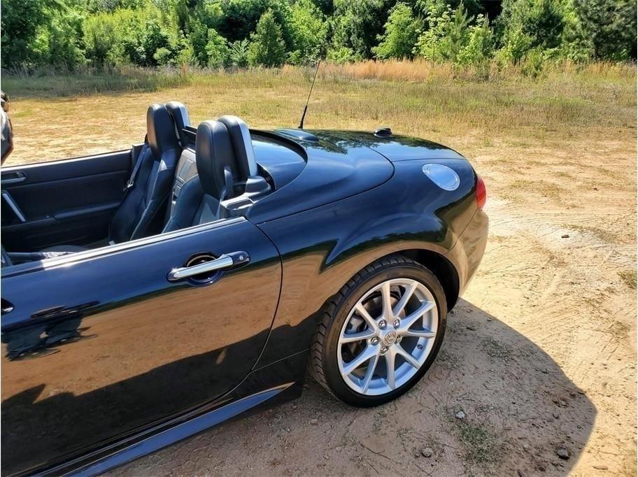 Mazda MX-5 Miata  2010