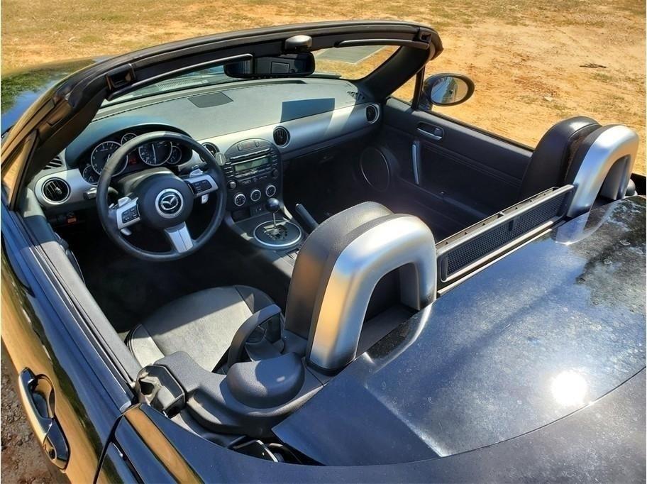 Mazda MX-5 Miata  2010