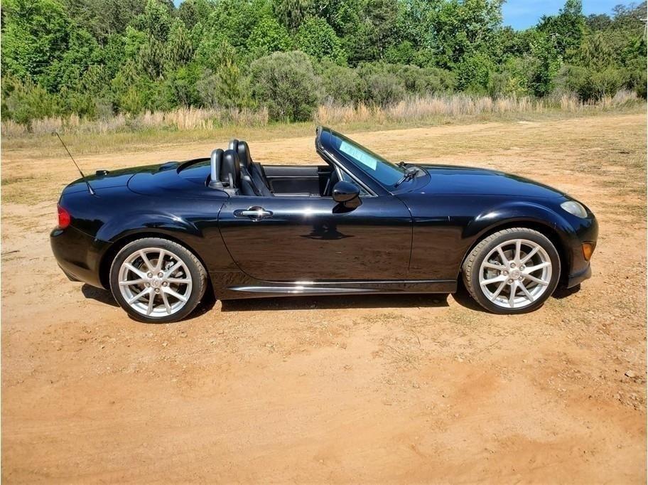 Mazda MX-5 Miata  2010