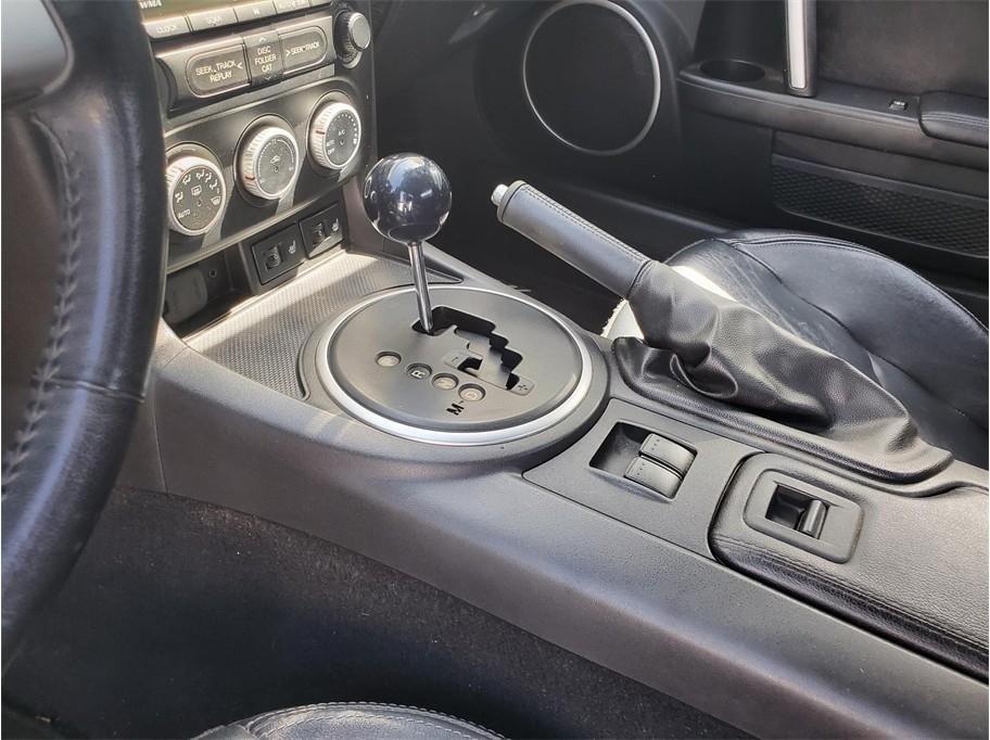 Mazda MX-5 Miata  2010