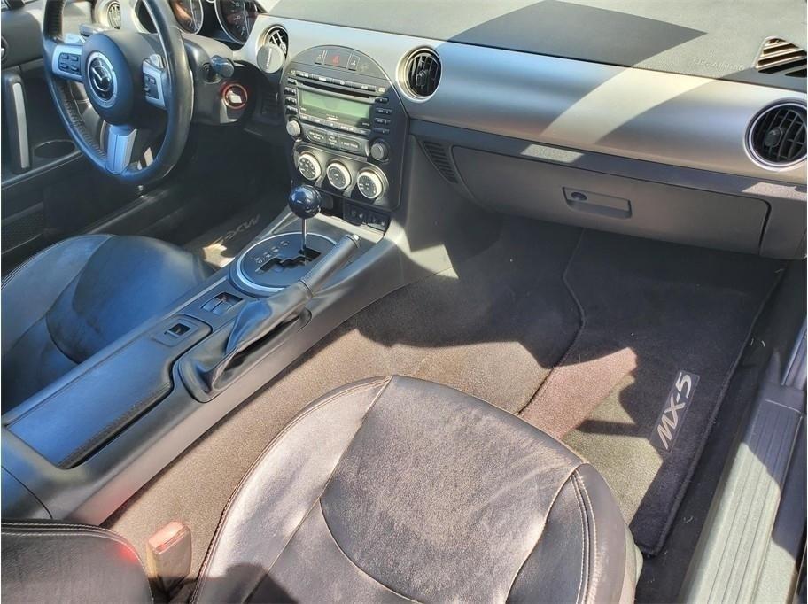 Mazda MX-5 Miata  2010